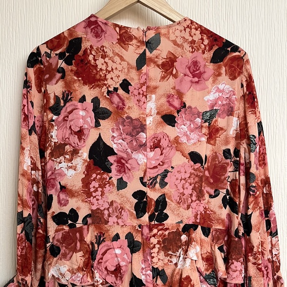 Tiered Floral Maxi Dress - Picture 6 of 10